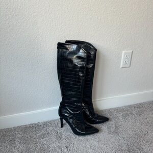 Pointed toe black croc leather boots